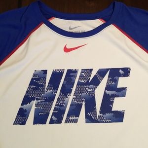 Nike Dry-fit shirt with athletic cut sleeves XL